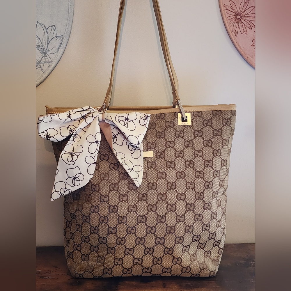 Gucci Signature Designer Canvas Tote Bag with Patterned Scarf